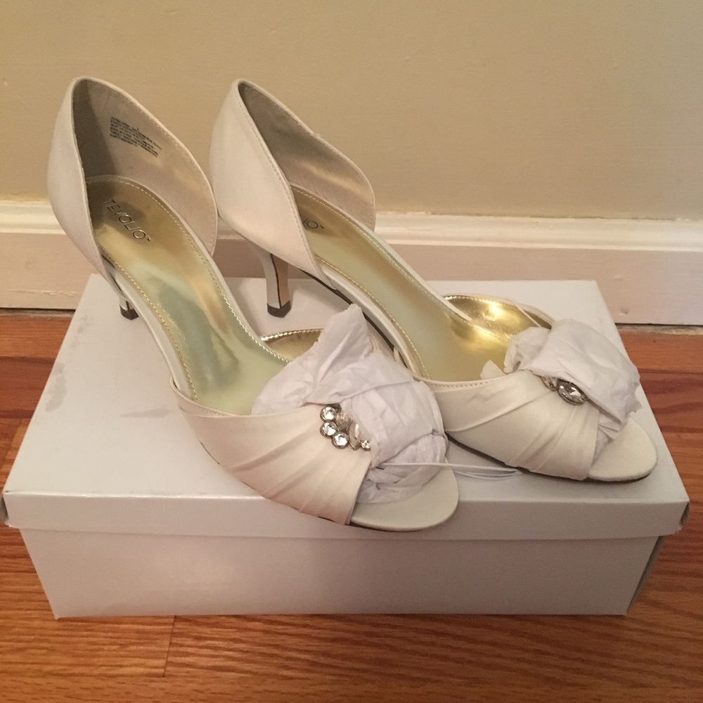 Ivory Heels NWT